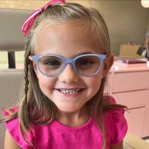 Meet your Posher, Alaina